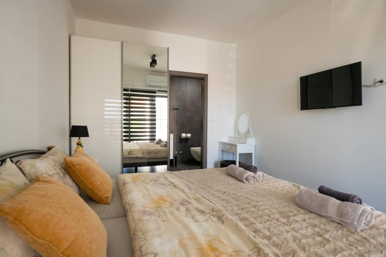 Villa Paradise Медулин Екстер'єр фото